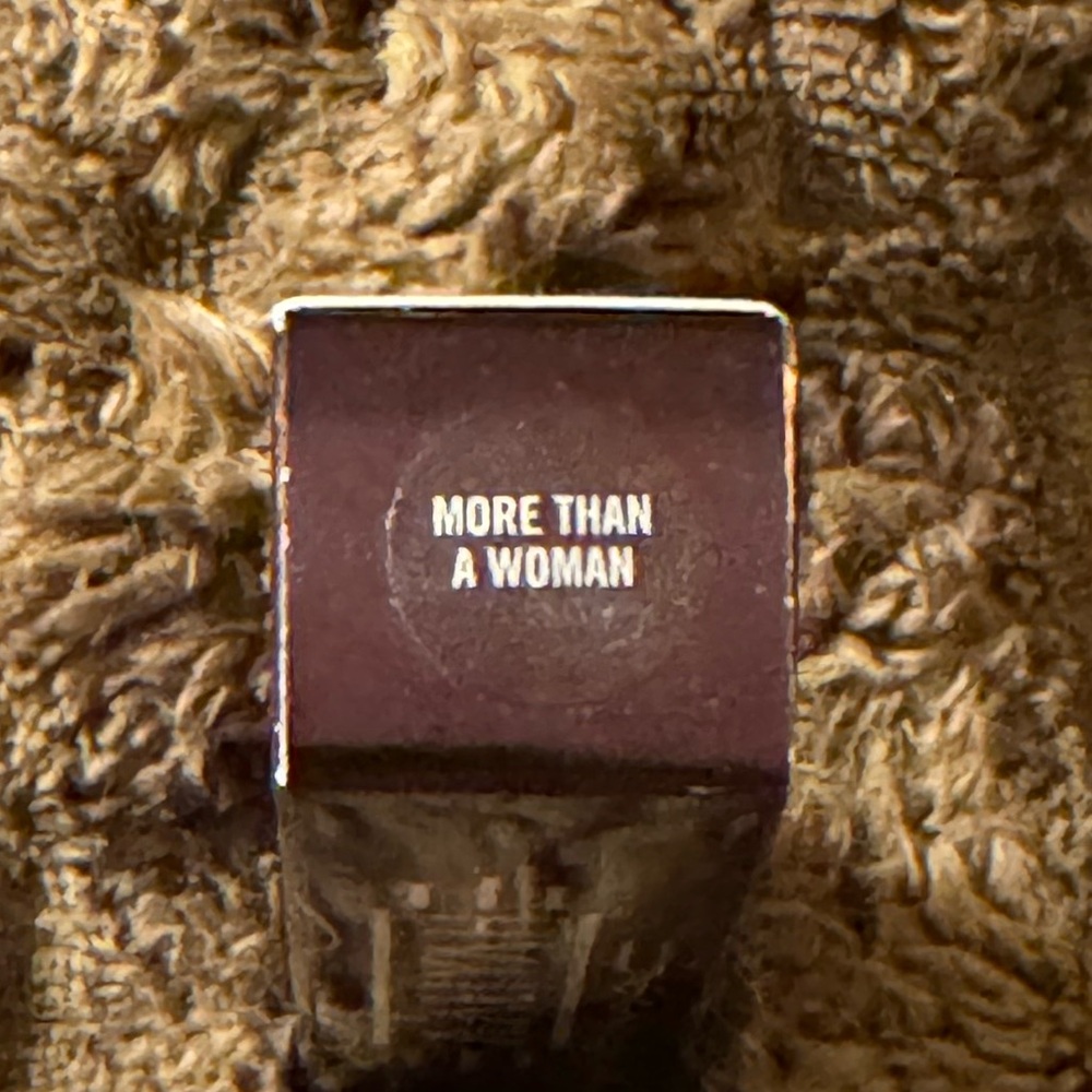 MAC AALIYAH - MORE THAN A WOMAN Lipstick New in Box 3g/.10oz Full Size - Picture 6 of 10